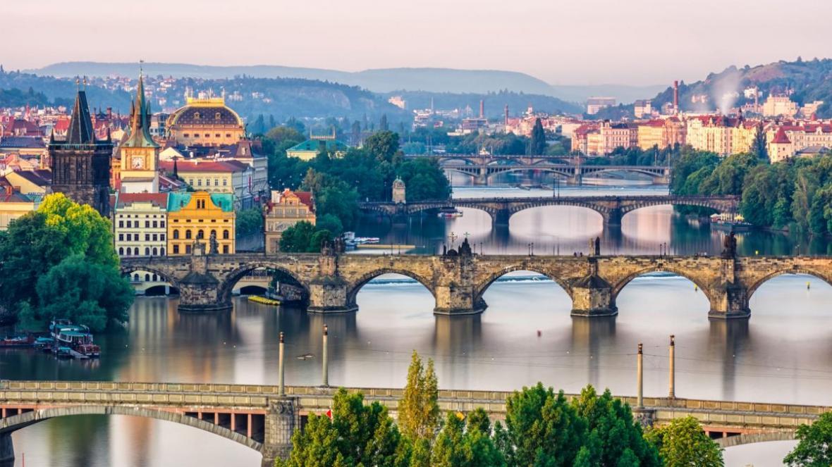 شرایط و بهترین مسیرهای سرمایه گذاری در جمهوری چک
