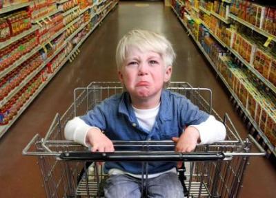 با بد قلقی کودک هنگام خرید کردن چطور برخورد کنیم؟
