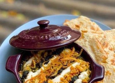 کشک کدو یکی از غذاهای محلی استان کرمان به شمار می رود
